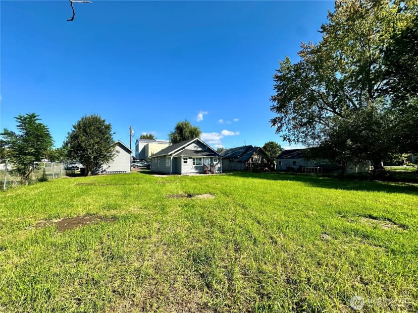Property photo for 438 2nd Avenue S, Algona photo 6