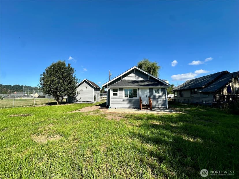 Property photo for 438 2nd Avenue S, Algona photo 4