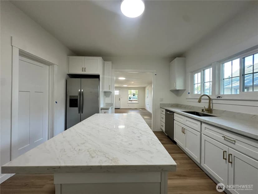 Property photo for 438 2nd Avenue S, Algona photo 16