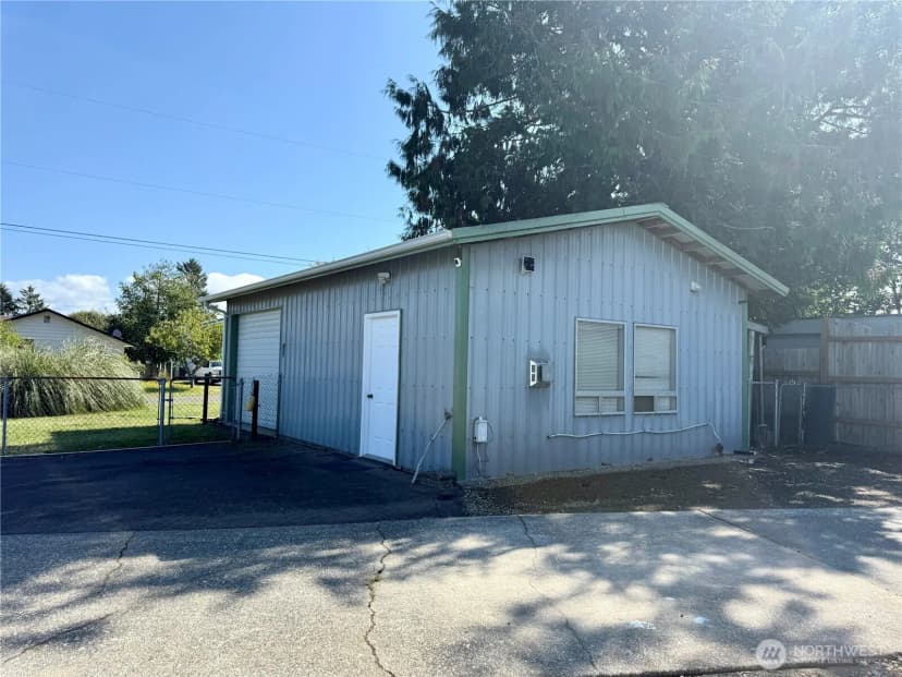 Property photo for 331 N Melbourne Street, Westport photo 2