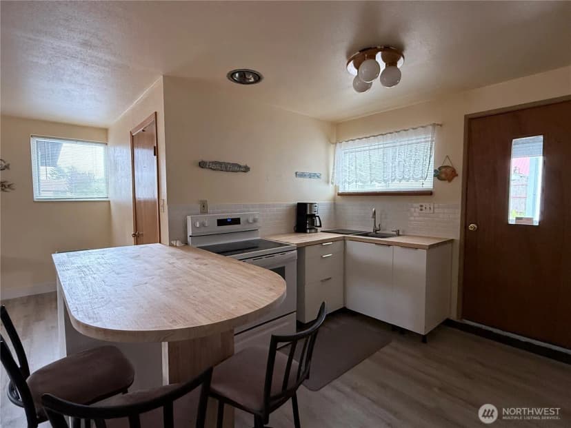Property photo for 331 N Melbourne Street, Westport photo 14