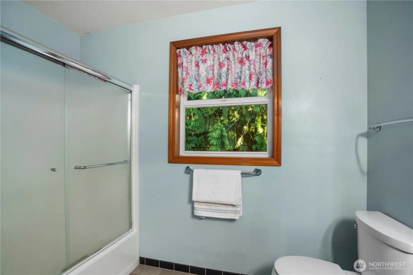 Property photo for 20217 6th Avenue Nw, Arlington photo 25