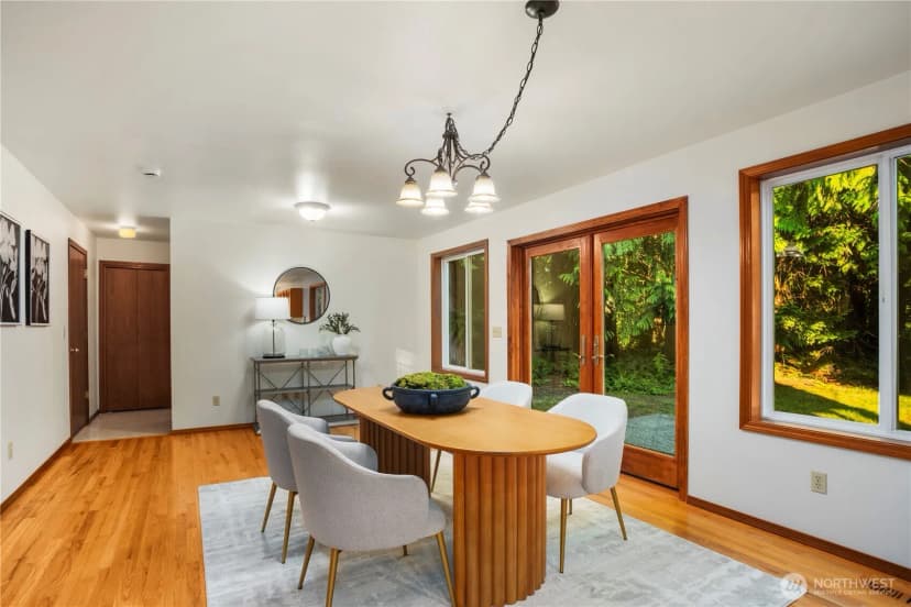 Property photo for 20217 6th Avenue Nw, Arlington photo 10