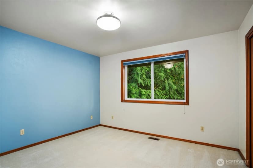 Property photo for 20217 6th Avenue Nw, Arlington photo 22