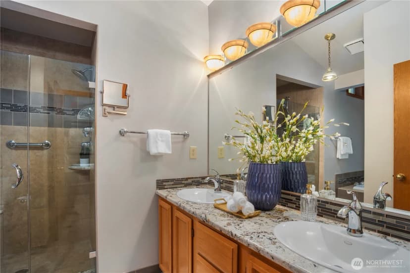 Property photo for 20217 6th Avenue Nw, Arlington photo 19