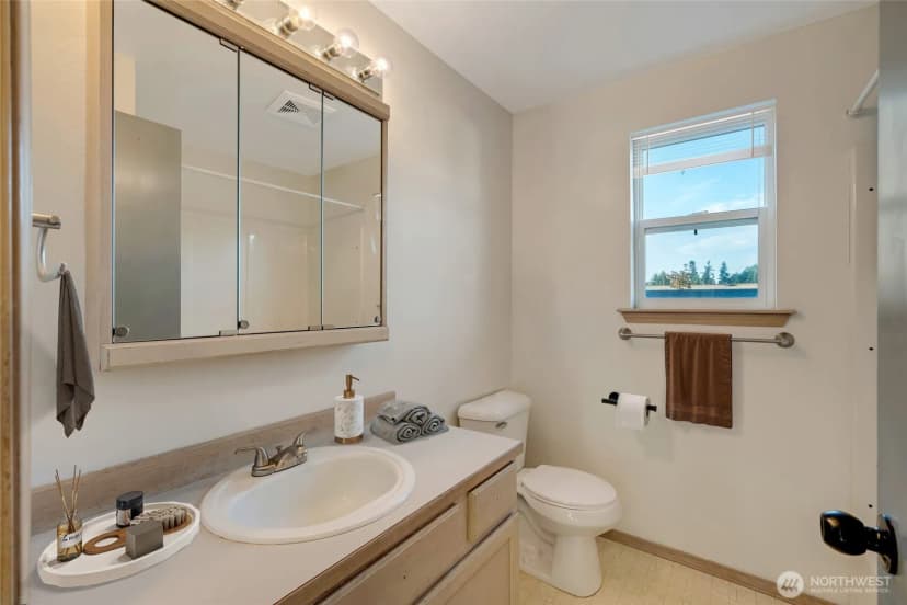 Property photo for 13820 51st Drive Ne, Marysville photo 13