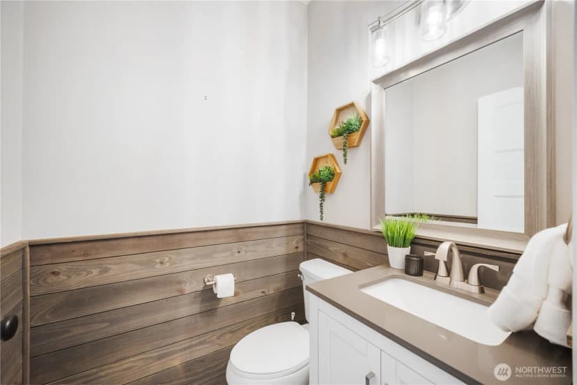 Property photo for 8101 48th Avenue Sw, Lakewood photo 17