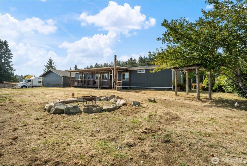 Property photo for 814 282nd Street E, Roy photo 36