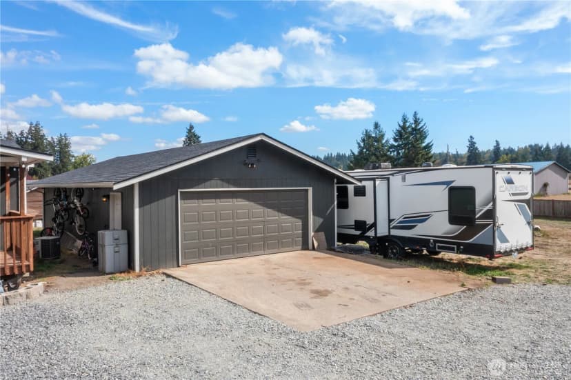 Property photo for 814 282nd Street E, Roy photo 31