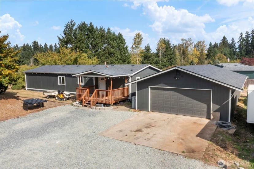 Property photo for 814 282nd Street E, Roy