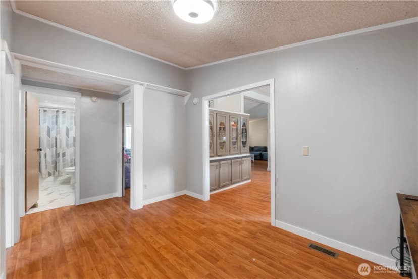 Property photo for 814 282nd Street E, Roy photo 25