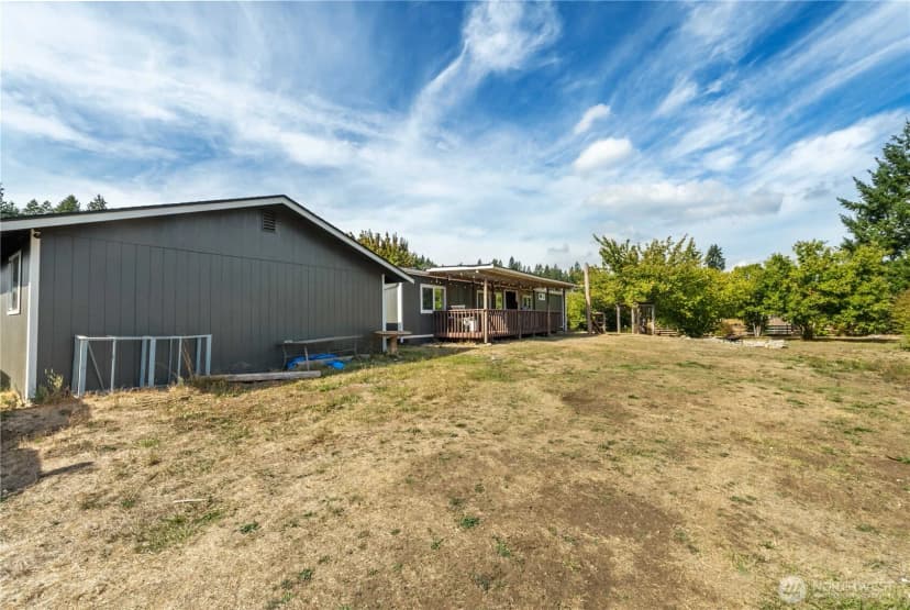 Property photo for 814 282nd Street E, Roy photo 33
