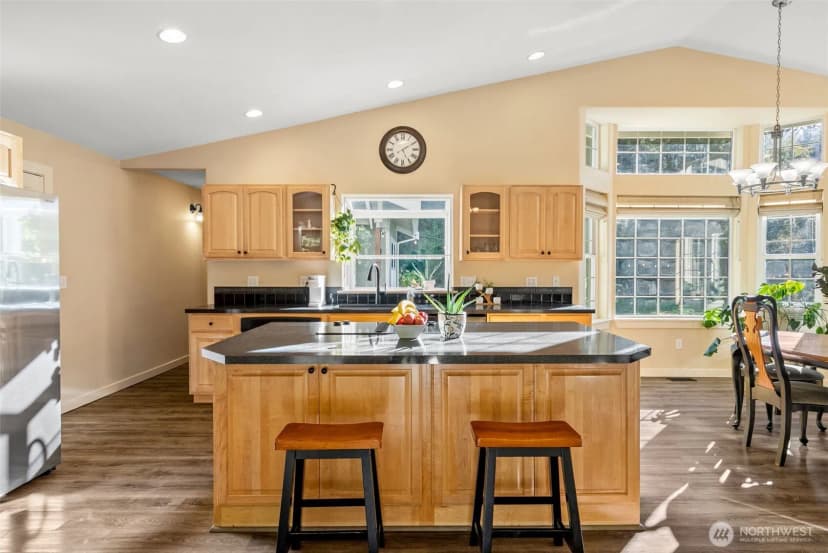 Property photo for 10500 Banner Road Se, Olalla photo 7