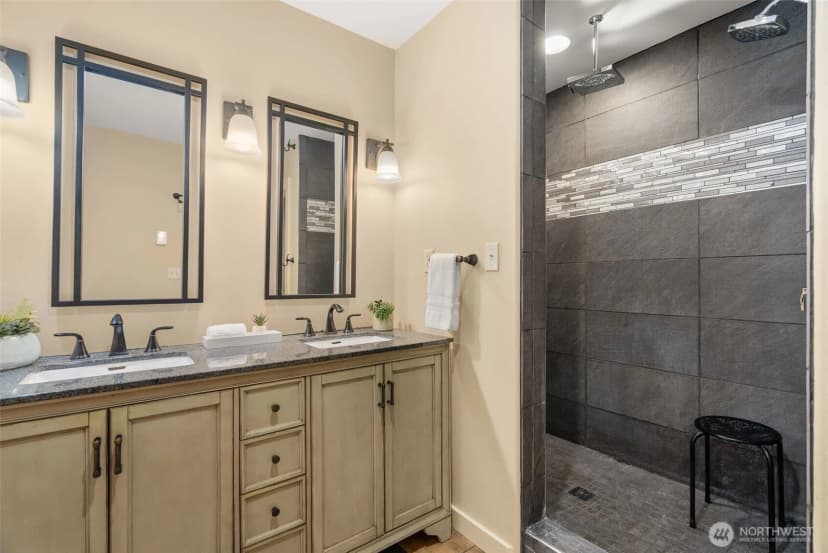 Property photo for 10500 Banner Road Se, Olalla photo 25