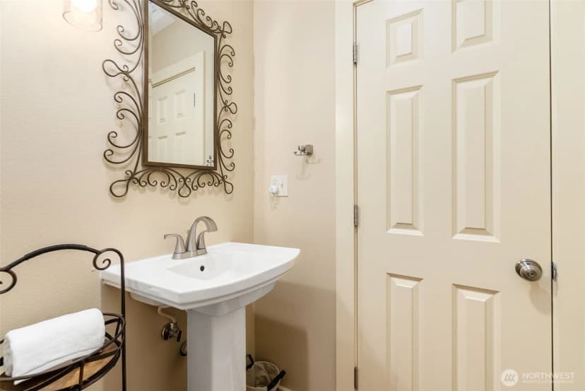 Property photo for 10500 Banner Road Se, Olalla photo 20