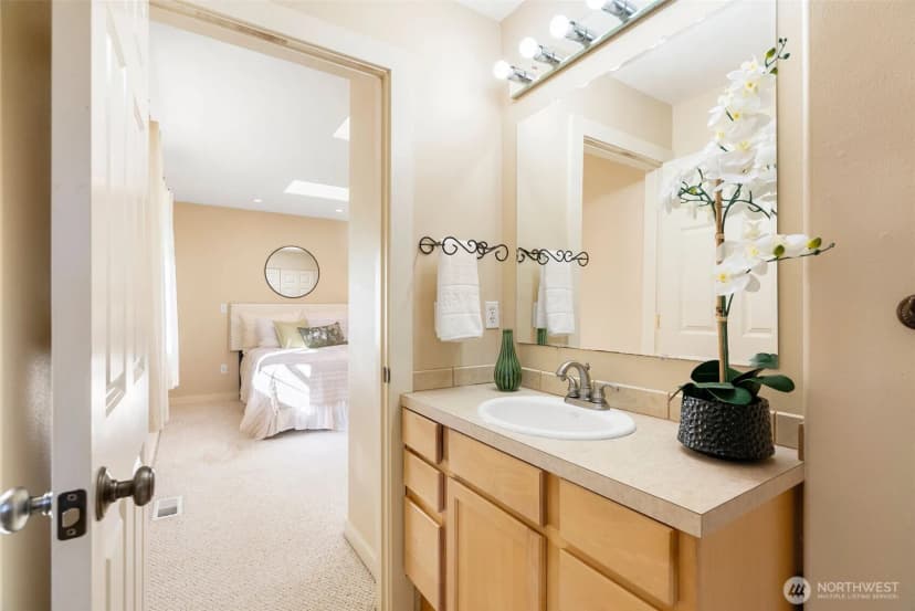 Property photo for 10500 Banner Road Se, Olalla photo 12