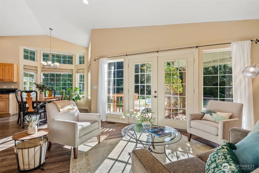 Property photo for 10500 Banner Road Se, Olalla photo 3