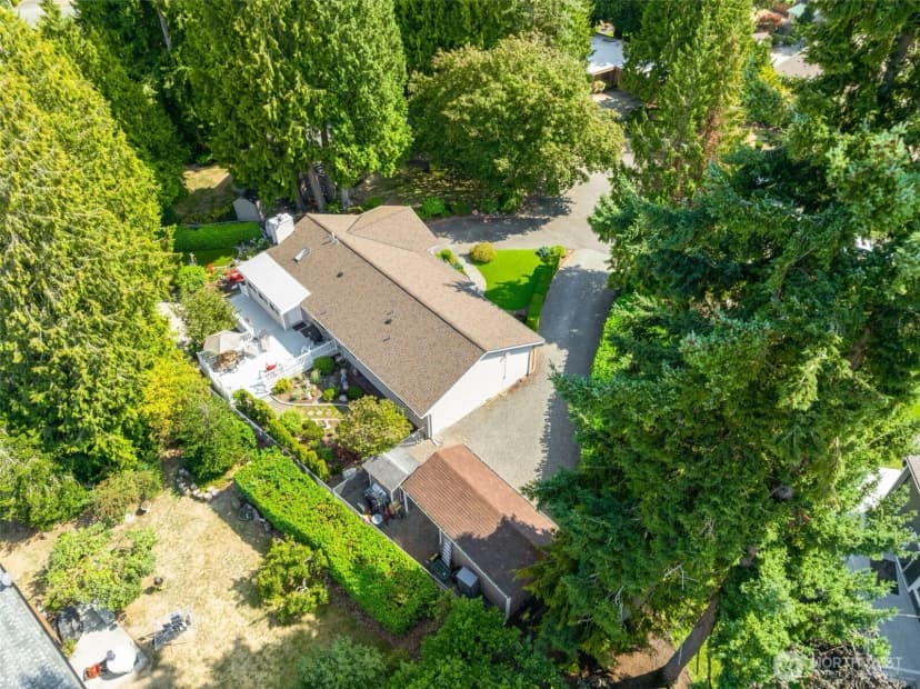 Property photo for 14305 139th Place Se, Renton photo 32