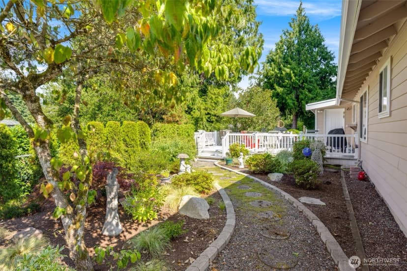 Property photo for 14305 139th Place Se, Renton photo 26