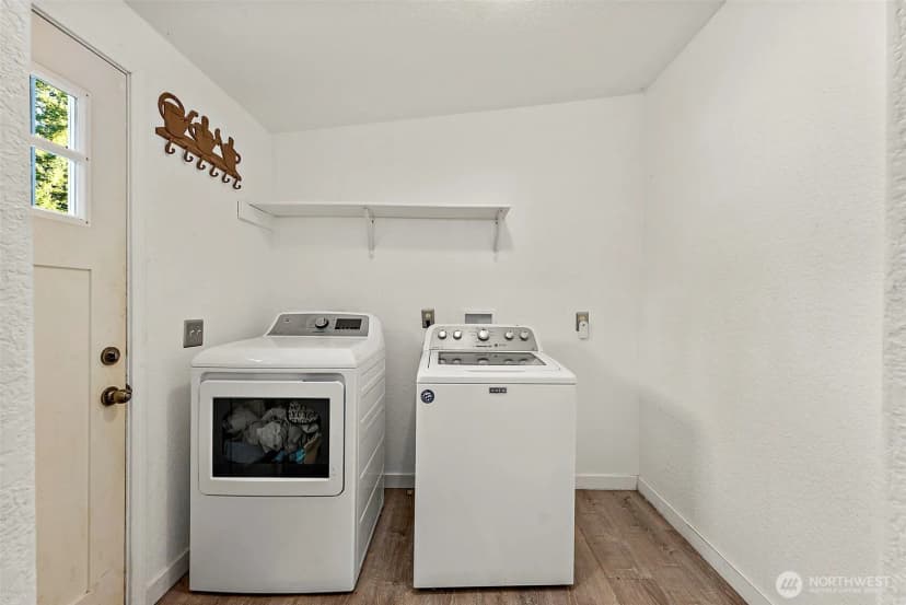 Property photo for 2915 S 368th Street, Roy photo 29