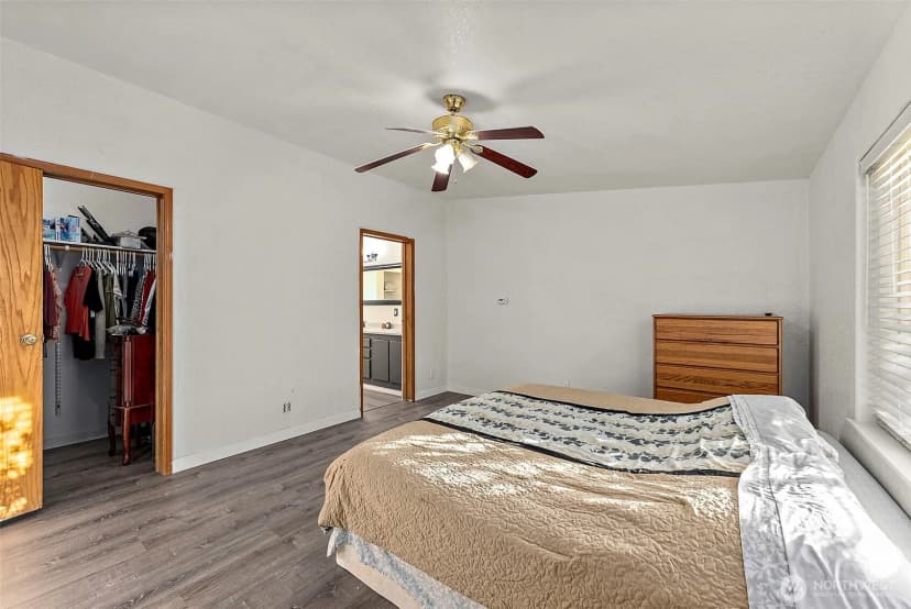 Property photo for 2915 S 368th Street, Roy photo 14