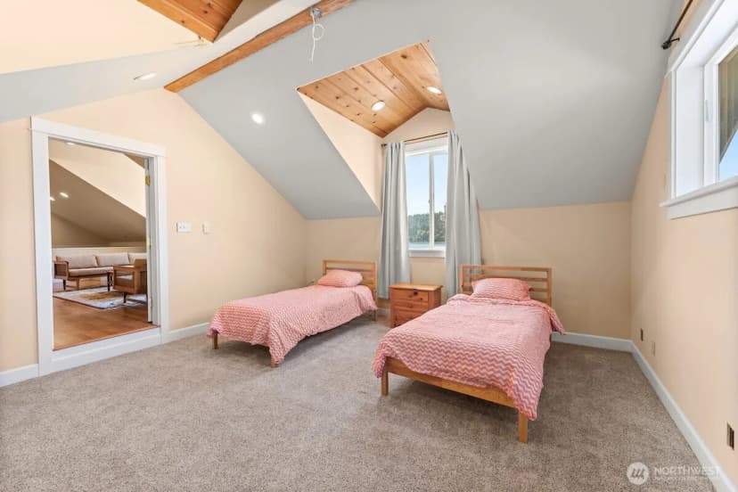 Property photo for 27826 Manzanita Beach Road Sw, Vashon photo 22