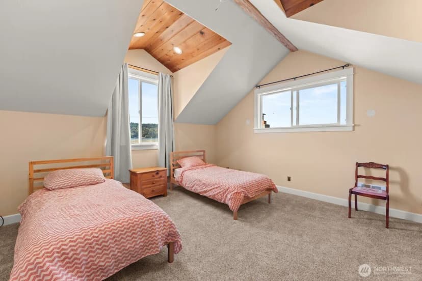 Property photo for 27826 Manzanita Beach Road Sw, Vashon photo 21