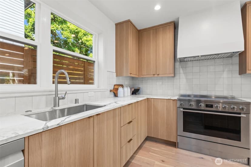 Property photo for 7348 22nd Avenue Nw, Seattle photo 12