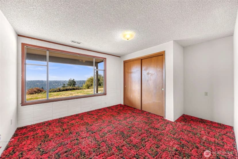 Property photo for 12303 206th Place Se, Issaquah photo 30