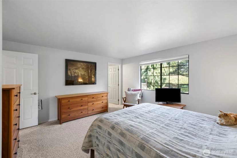 Property photo for 834 Cary Road, Edmonds photo 22