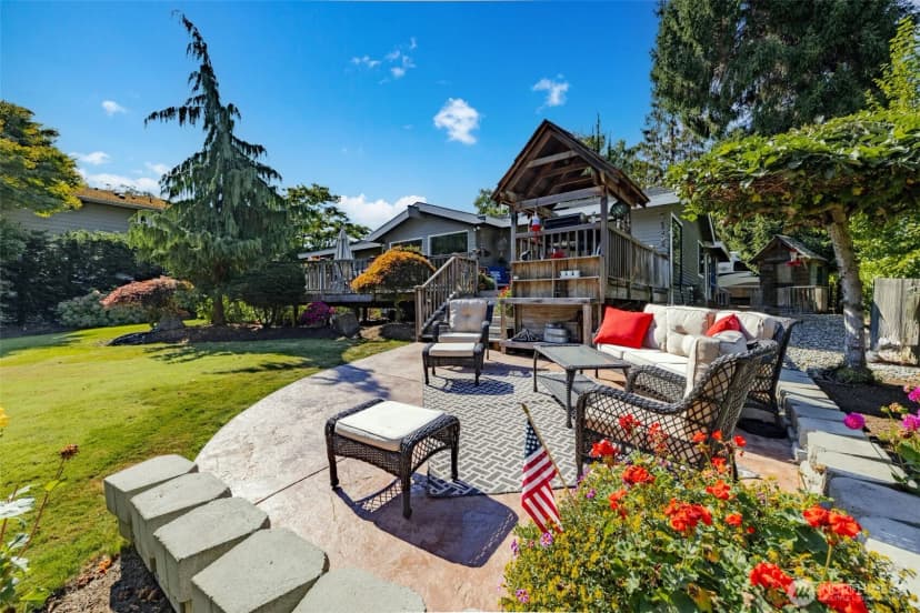 Property photo for 834 Cary Road, Edmonds photo 28