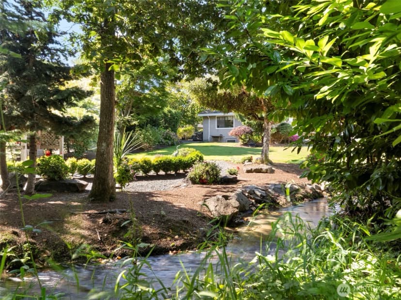Property photo for 834 Cary Road, Edmonds photo 38