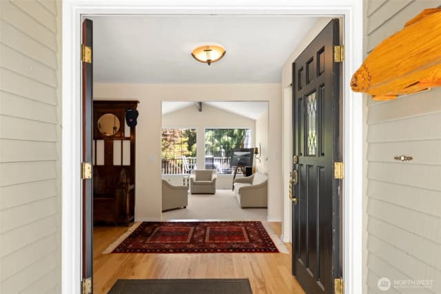 Property photo for 834 Cary Road, Edmonds photo 5
