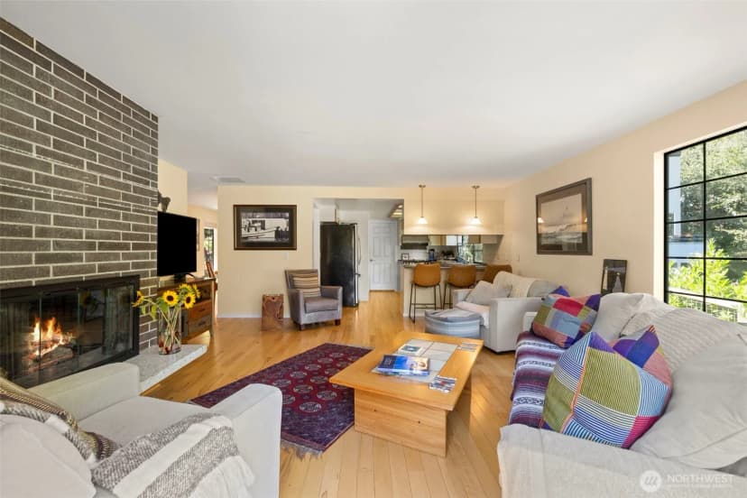Property photo for 834 Cary Road, Edmonds photo 13