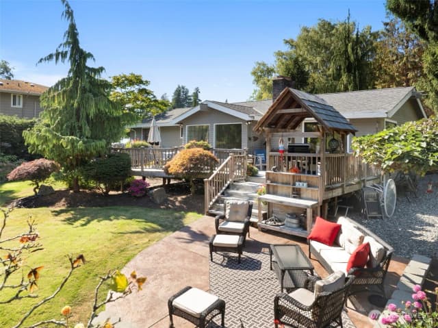 Property photo for 834 Cary Road, Edmonds photo 4