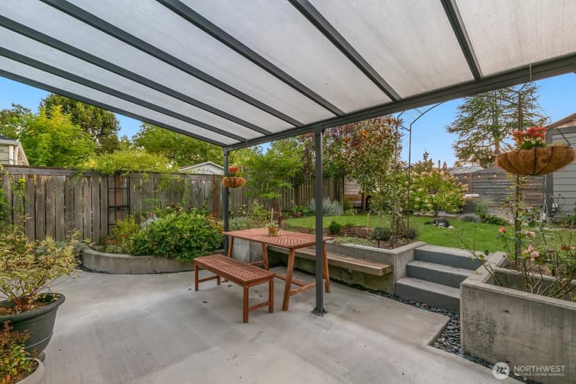 Property photo for 10743 Fremont Avenue N, Seattle photo 25