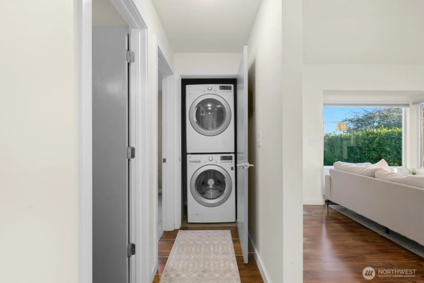 Property photo for 10743 Fremont Avenue N, Seattle photo 15