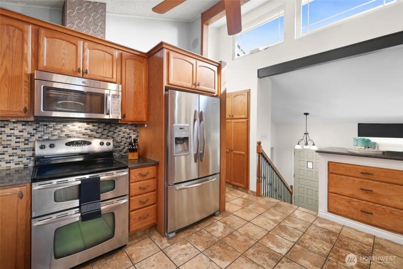 Property photo for 7523 30th Street W, University Place photo 7