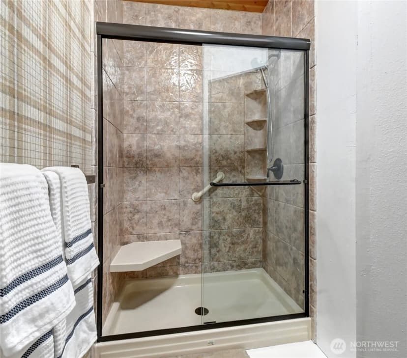 Property photo for 3707 Shelby Road, Lynnwood photo 25