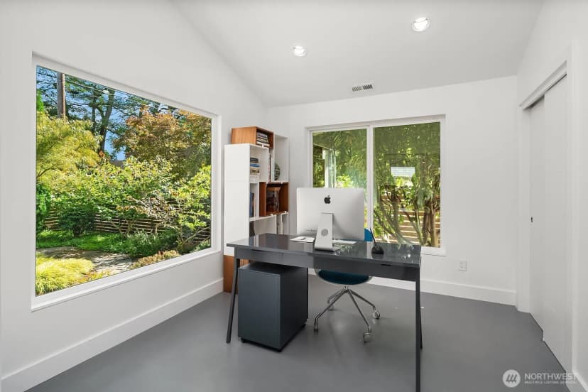 Property photo for 11519 17th Avenue Ne, Seattle photo 5