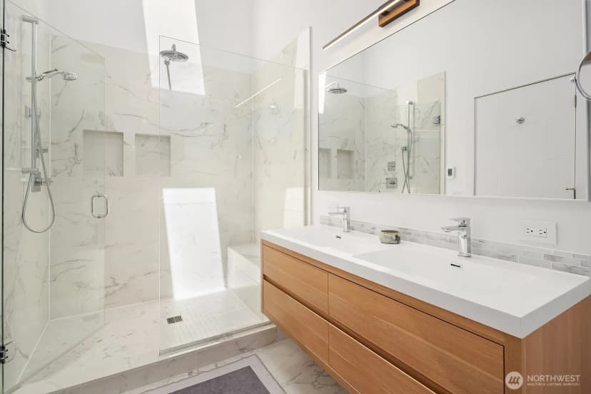 Property photo for 11519 17th Avenue Ne, Seattle photo 21