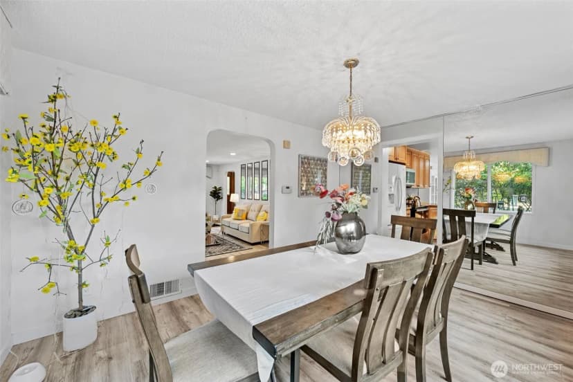 Property photo for 10828 Lake Steilacoom Drive Sw, Lakewood photo 12