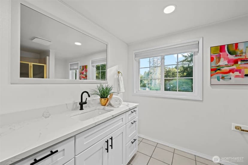 Property photo for 10828 Lake Steilacoom Drive Sw, Lakewood photo 17