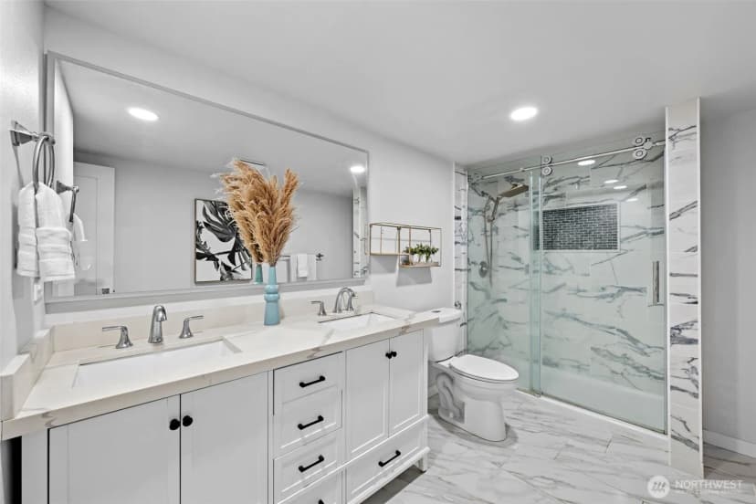 Property photo for 10828 Lake Steilacoom Drive Sw, Lakewood photo 15