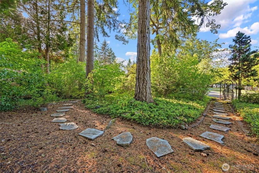 Property photo for 10828 Lake Steilacoom Drive Sw, Lakewood photo 26