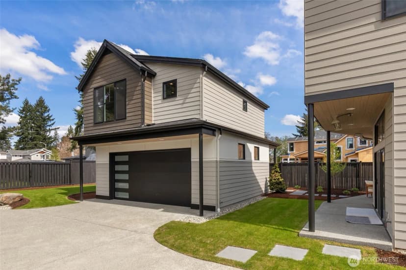 Property photo for 13104 Ne 103rd Place, Kirkland photo 29