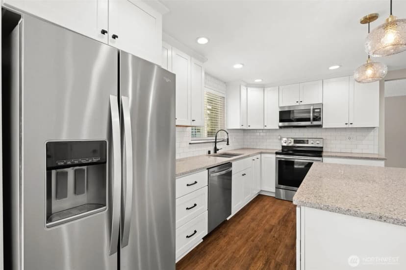 Property photo for 6714 Topaz Drive Sw, Lakewood photo 12