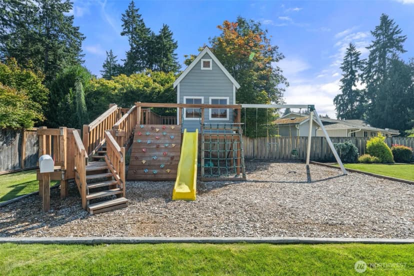 Property photo for 6714 Topaz Drive Sw, Lakewood photo 30