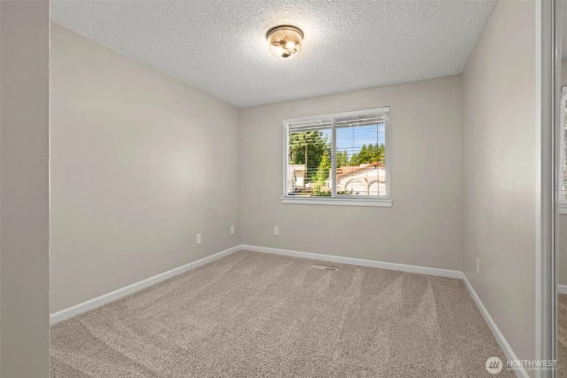 Property photo for 6714 Topaz Drive Sw, Lakewood photo 24