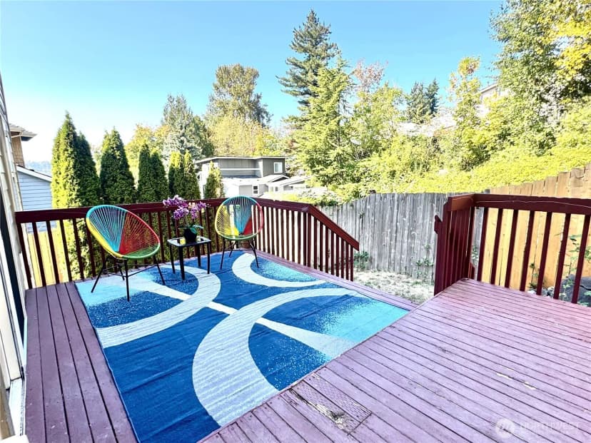 Property photo for 665 Blaine Court Ne, Renton photo 19